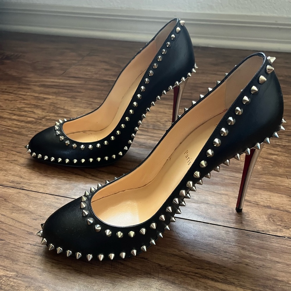 Christian Louboutin Black Spiked Pumps 40 1/2